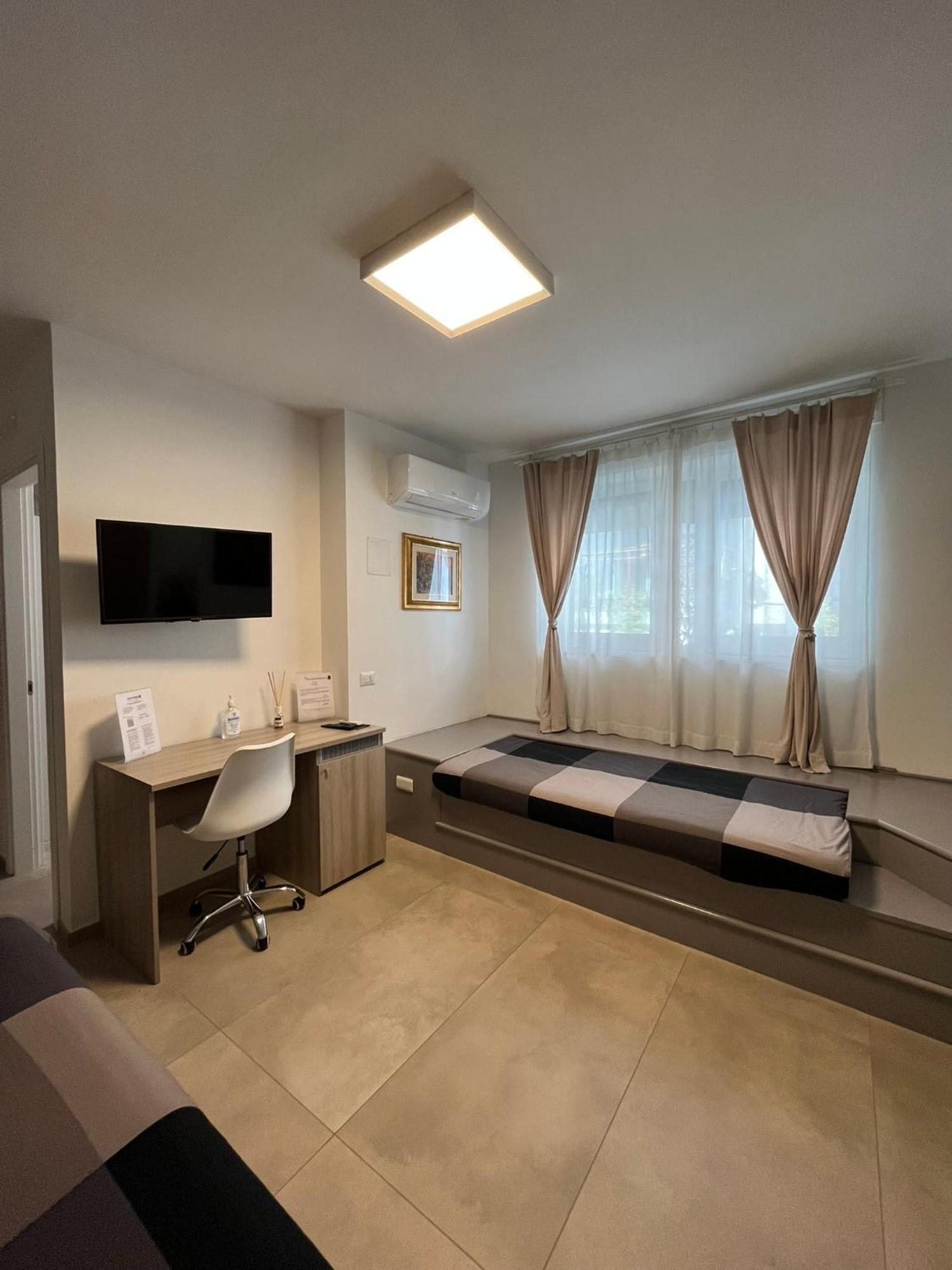 Porta Anfiteatro Pompei Hotel Bagian luar foto